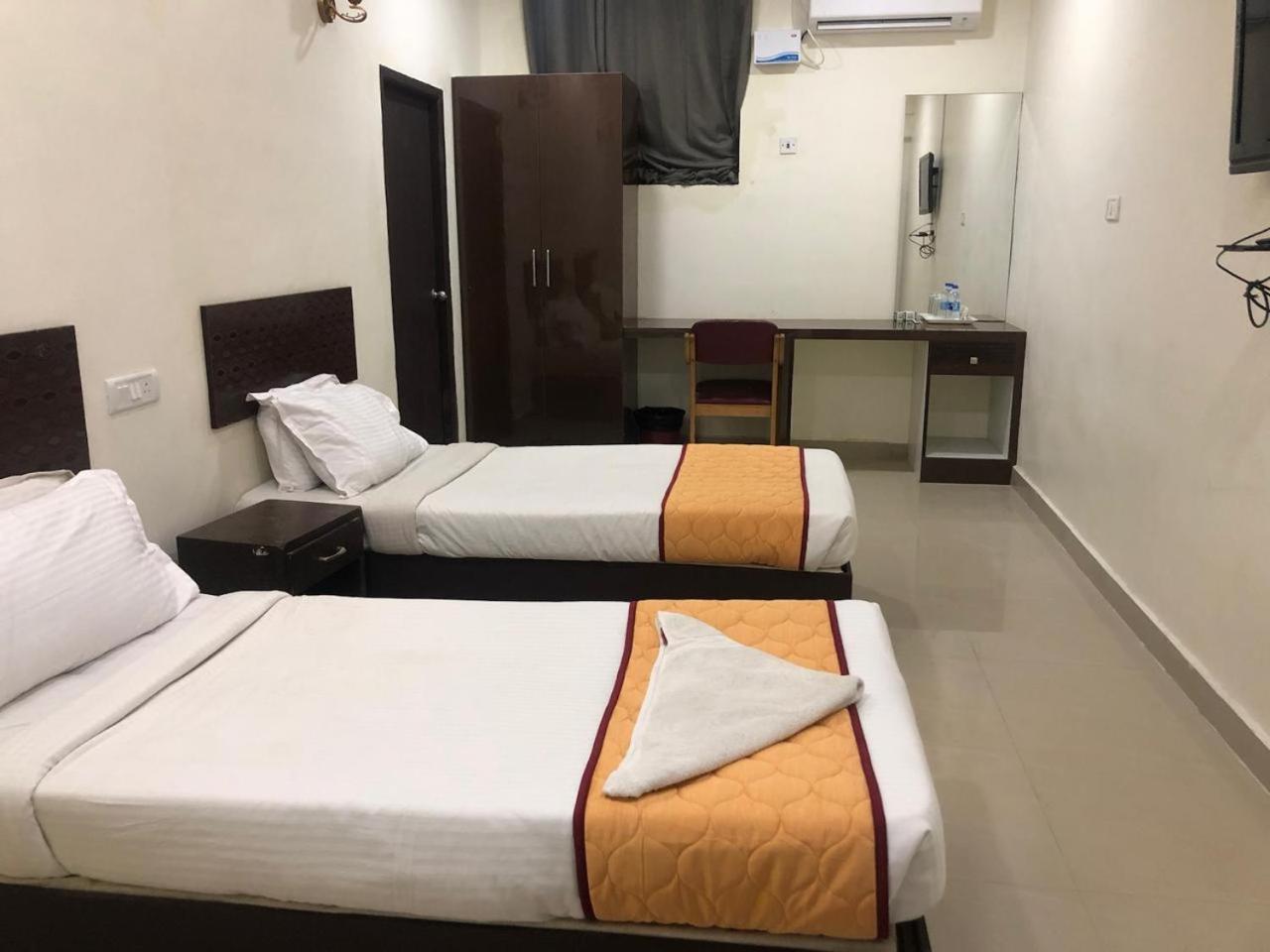 Sai Lakshmi Pavanam Chennai Extérieur photo